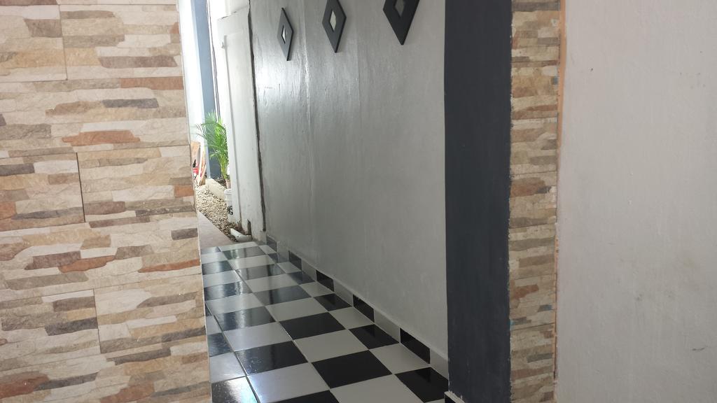 Aarony Hotel Santo Domingo Exterior photo